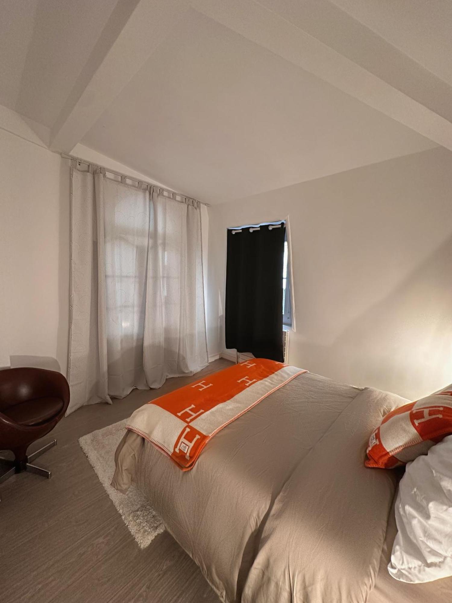 Apartamento Quai De Seine Tour Eiffel Trocadero París Exterior foto